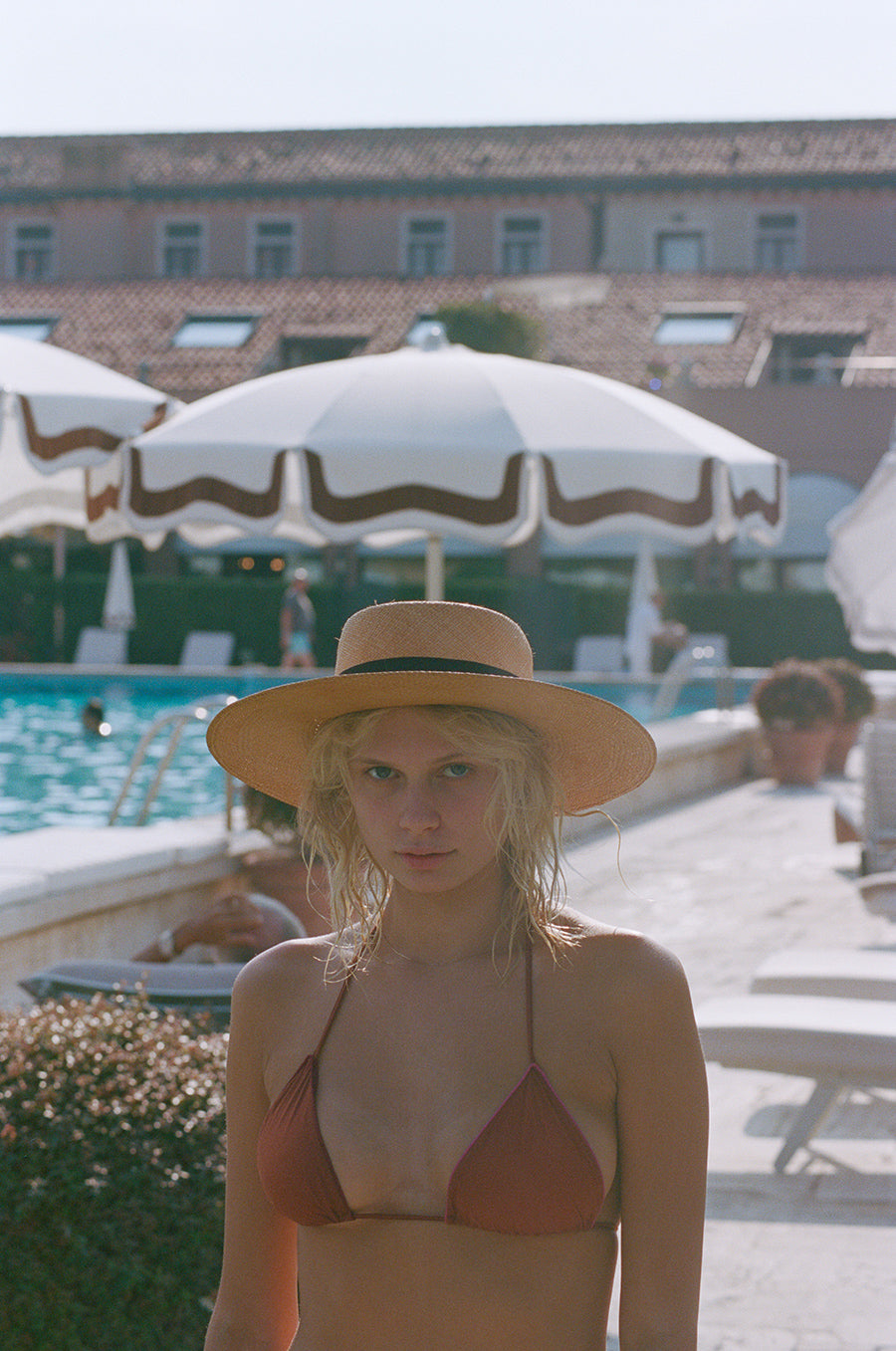 Henrik Purienne 写真集　HOLIDAY s-l1200.jpg