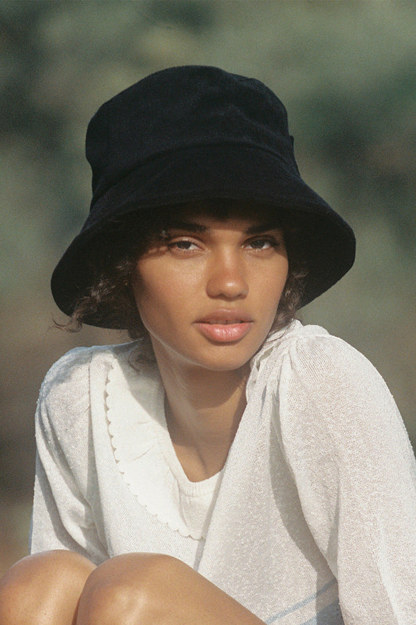 Wave Bucket - Cotton Bucket Hat in Black