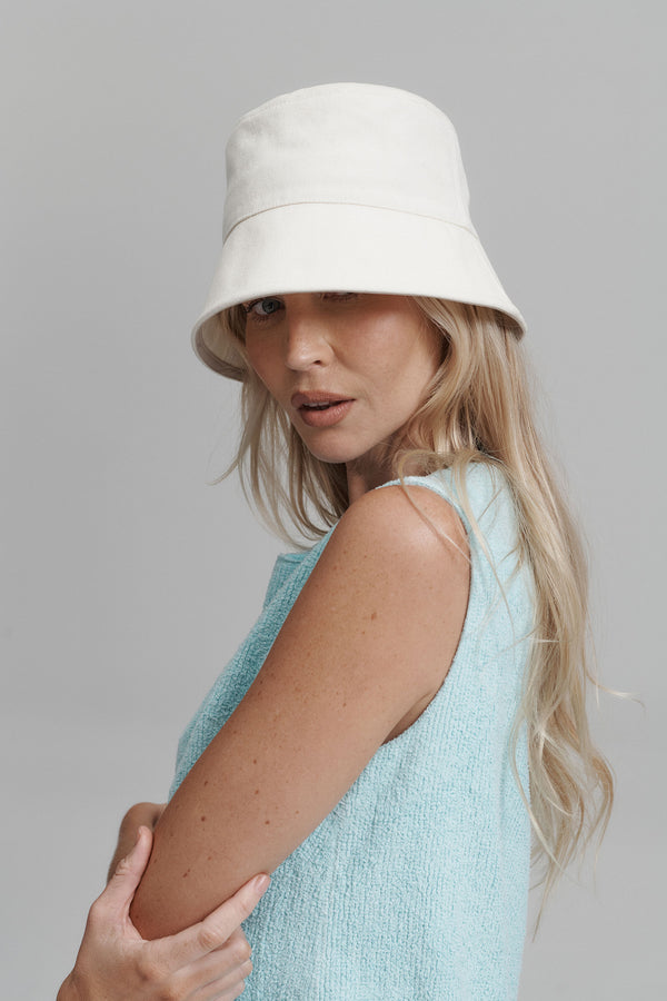 Coast Bucket - Cotton Bucket Hat in White