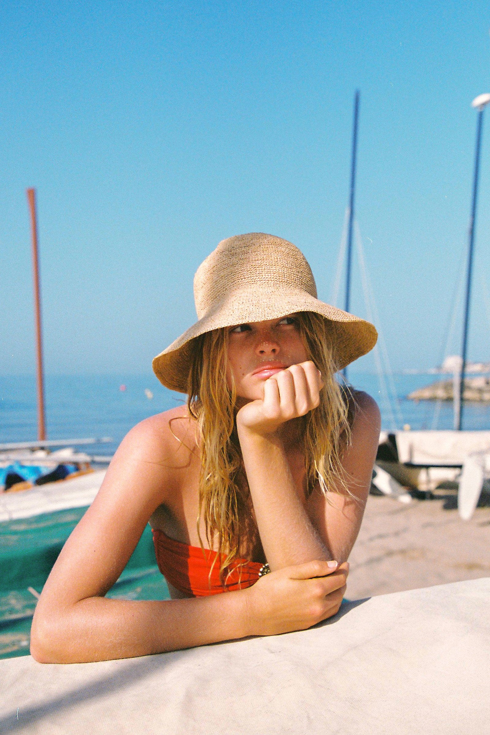 DREAMING OF A SUMMER ESCAPE